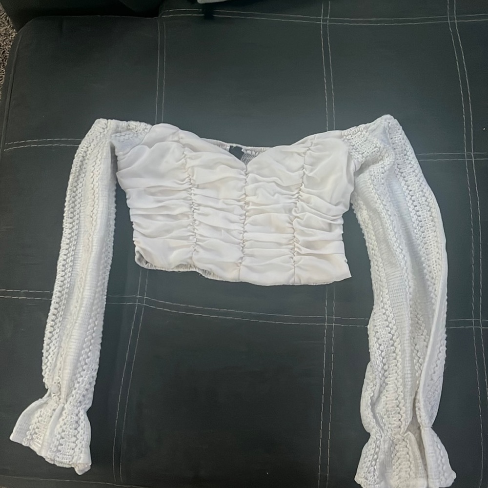 Cropped white blouse